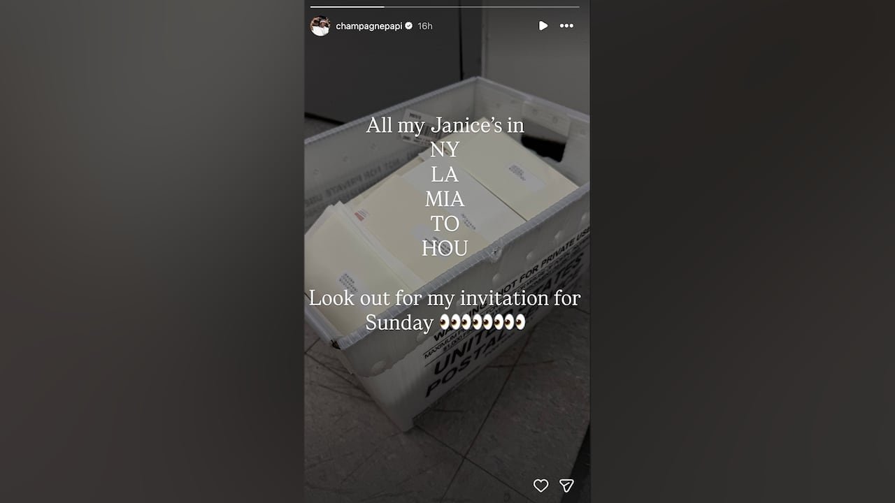 A screenshot of an instragram story filled with letters.